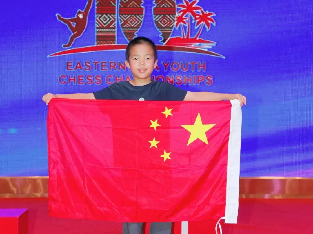余宵曈在第十届东亚青少年国际象棋锦标赛现场